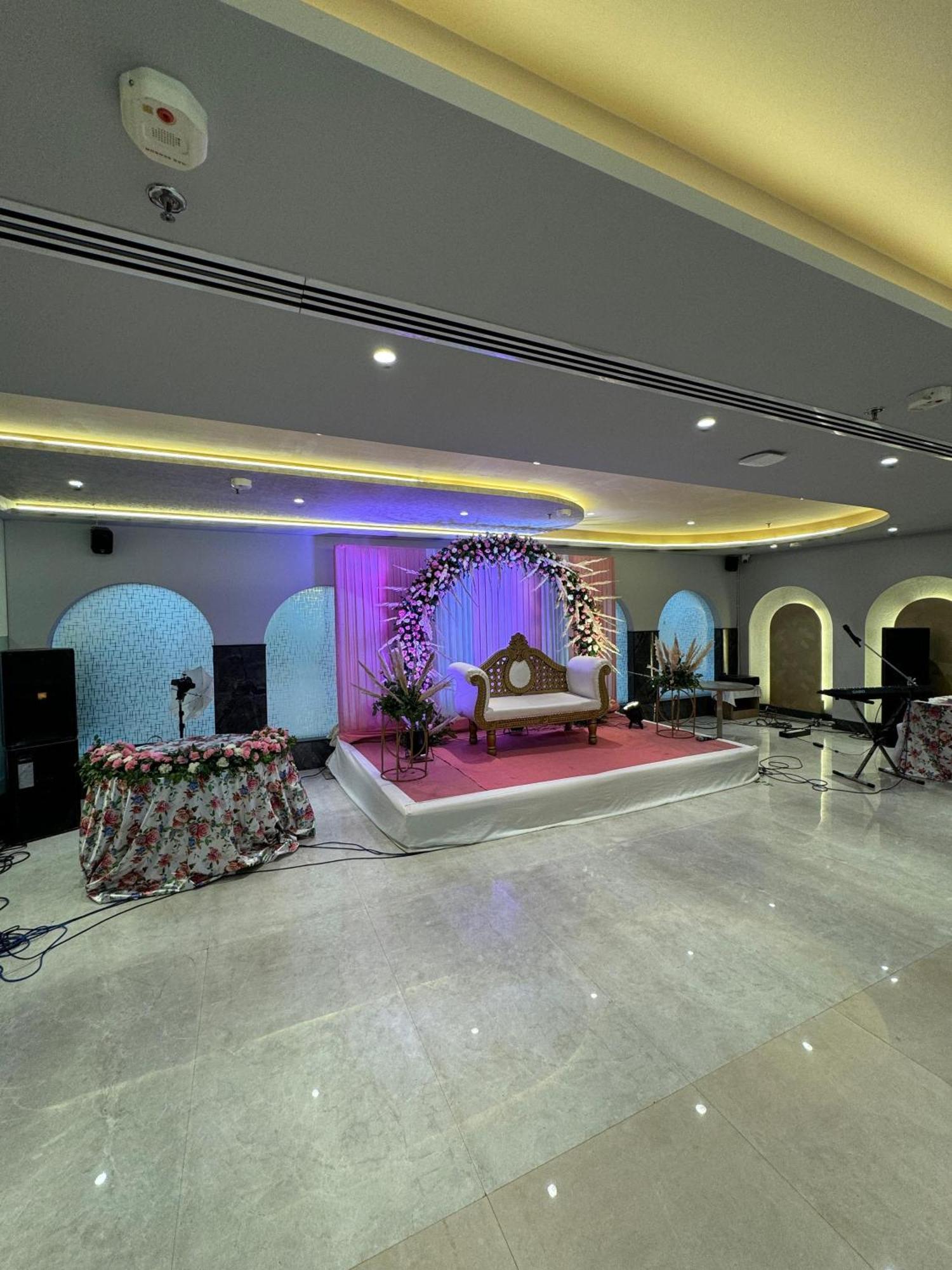 Star By Star Group Hotel 4*